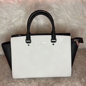 Michael Kors Black and White Selma (excellent condition)